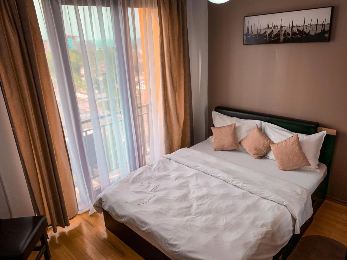Bari Luxury Residence Mamaia Extérieur photo